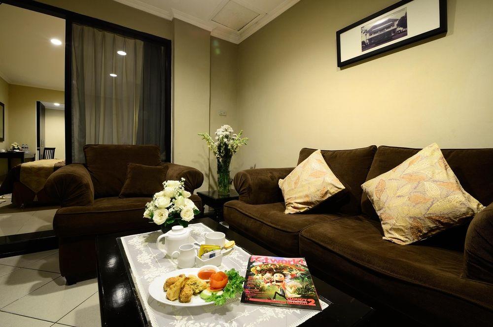 Capital O 534 Sriwijaya Hotel Jakarta Extérieur photo